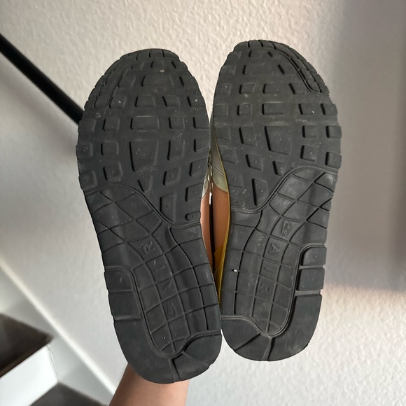 Nike Air Max 1 "Great Indoors Corduroy" Sneakers women’s sz: 9 - Picture 11 of 13